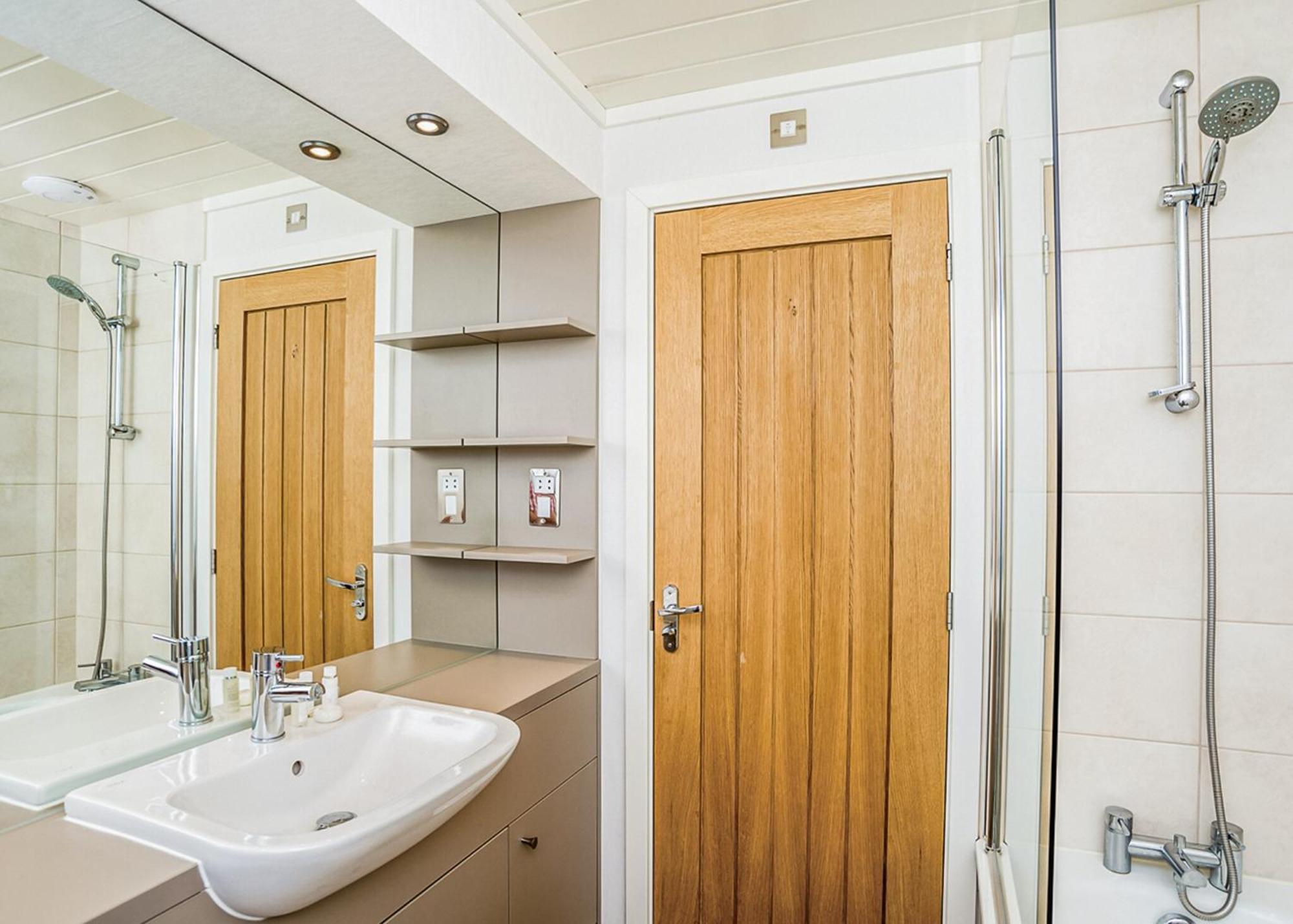 Hotel Woodside Coastal Retreat à Fishbourne  Chambre photo
